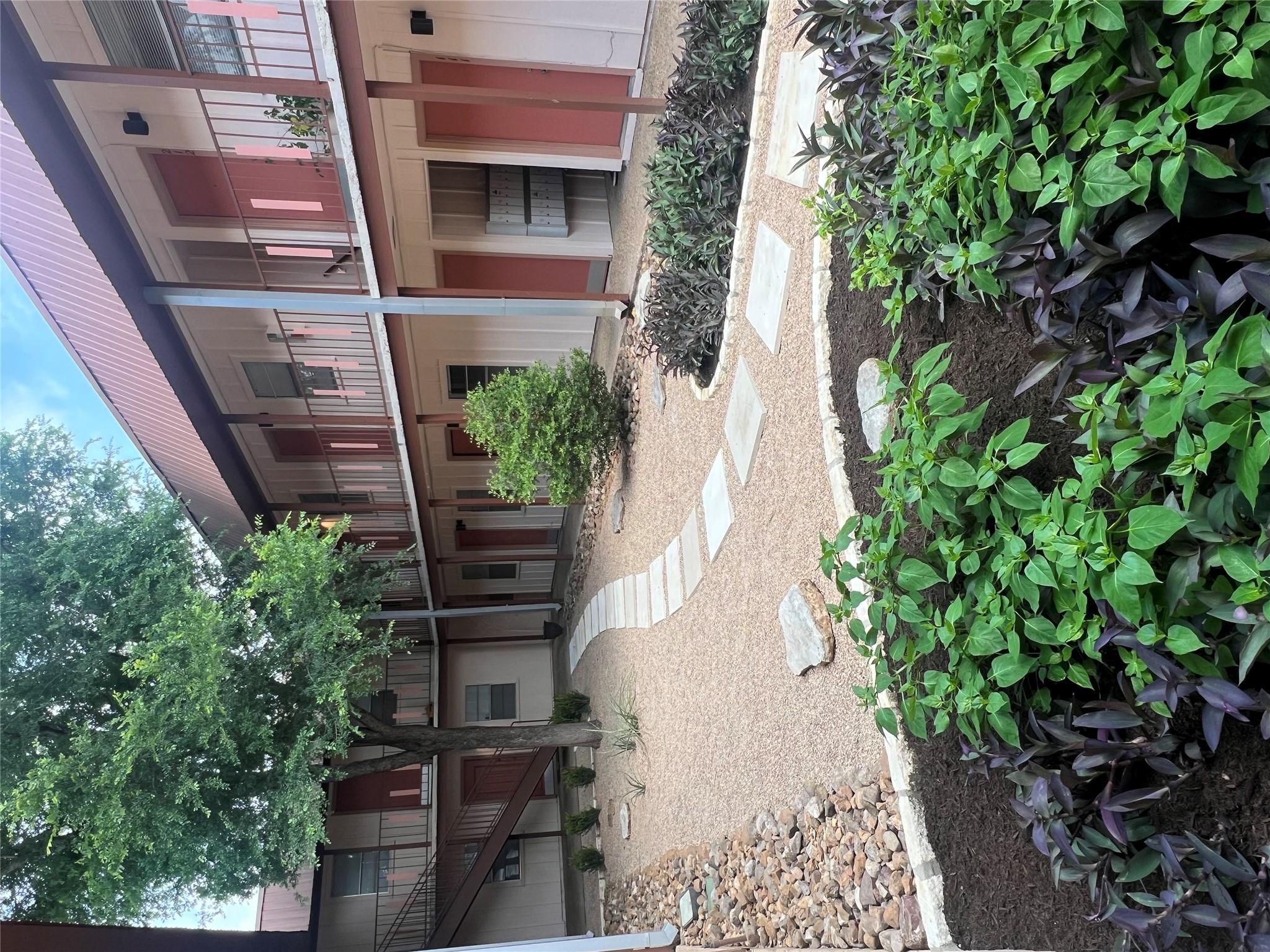 1410 W North Loop Blvd # 102, Austin, TX 78756