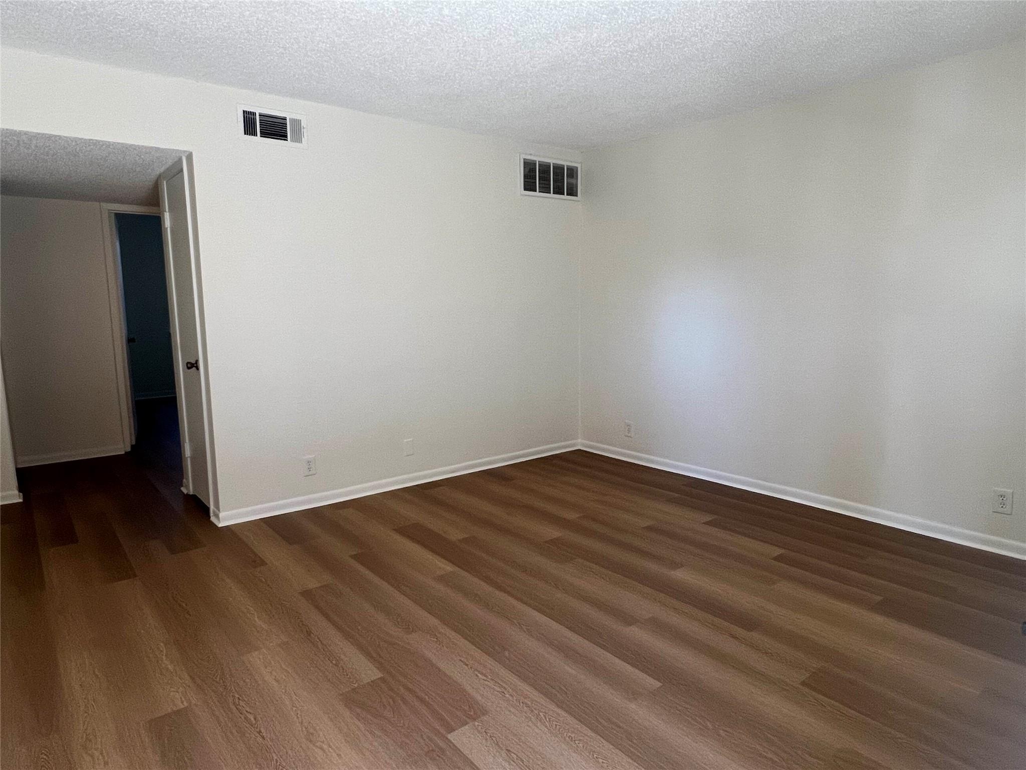 1410 W North Loop Blvd # 102, Austin, TX 78756