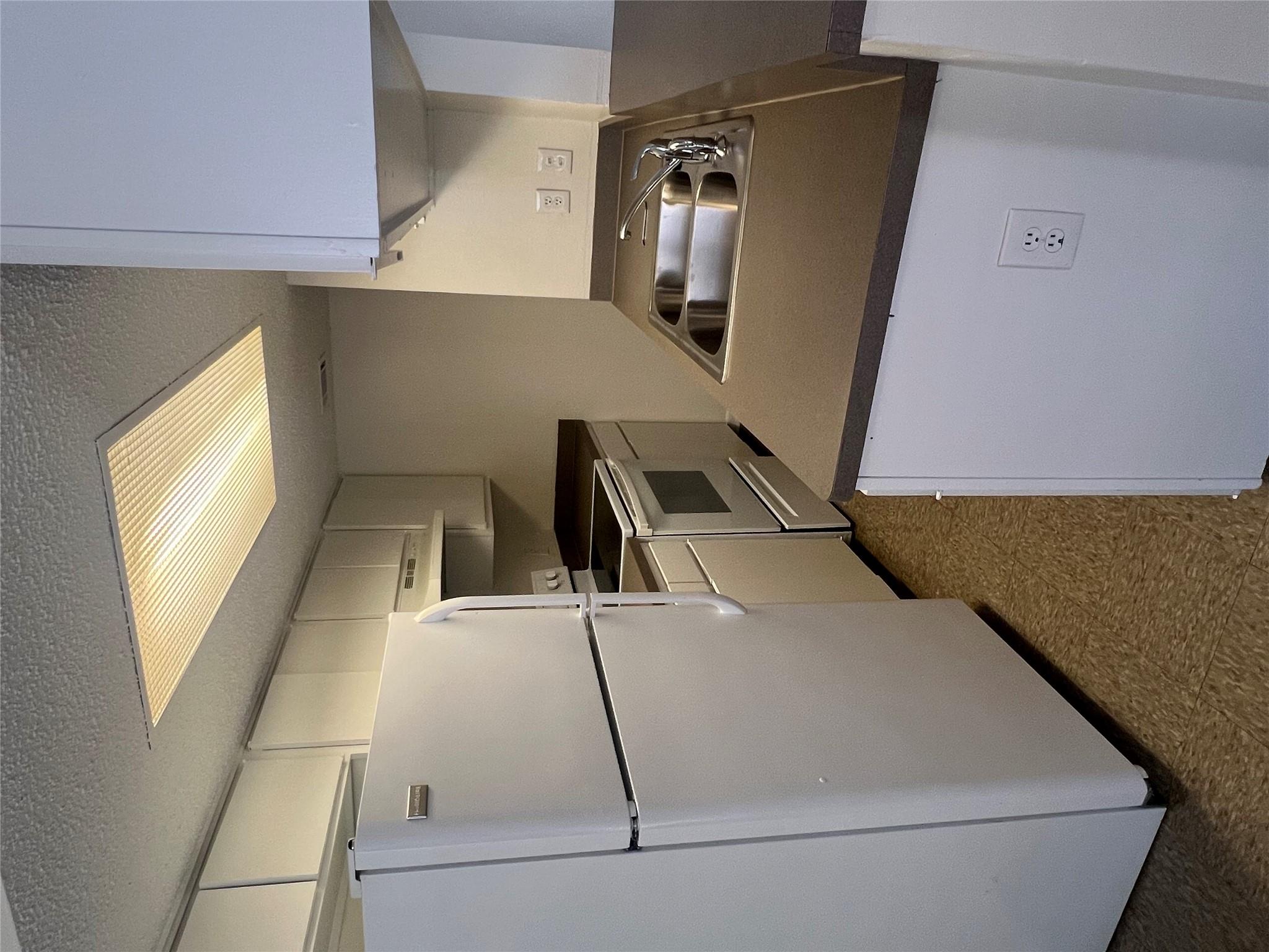 1410 W North Loop Blvd # 102, Austin, TX 78756