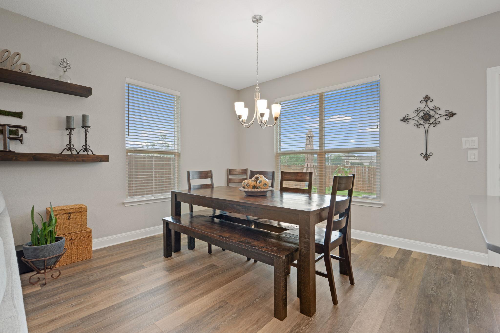 1241 Backcountry Dr, Leander, TX 78641