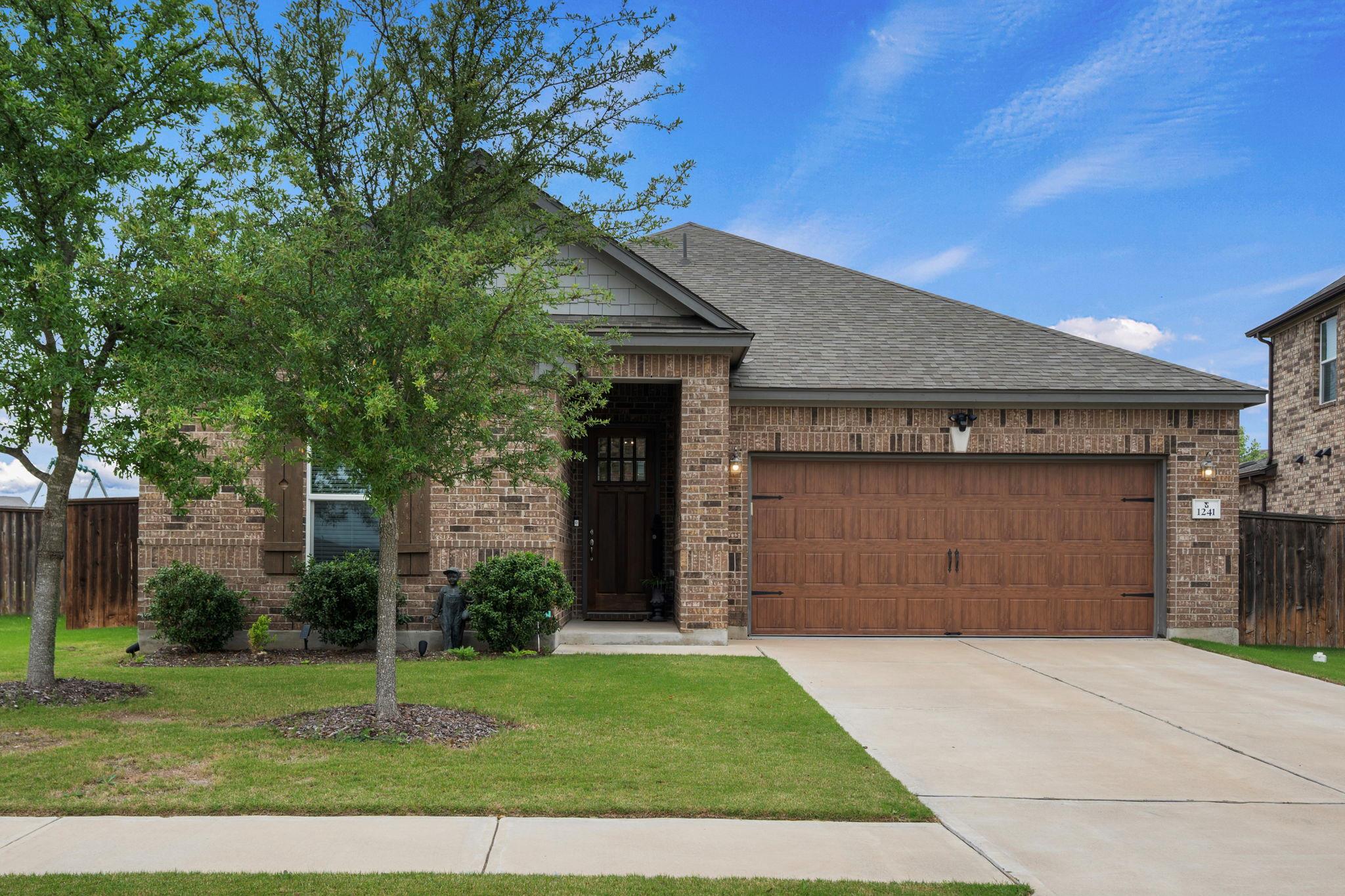 1241 Backcountry Dr, Leander, TX 78641