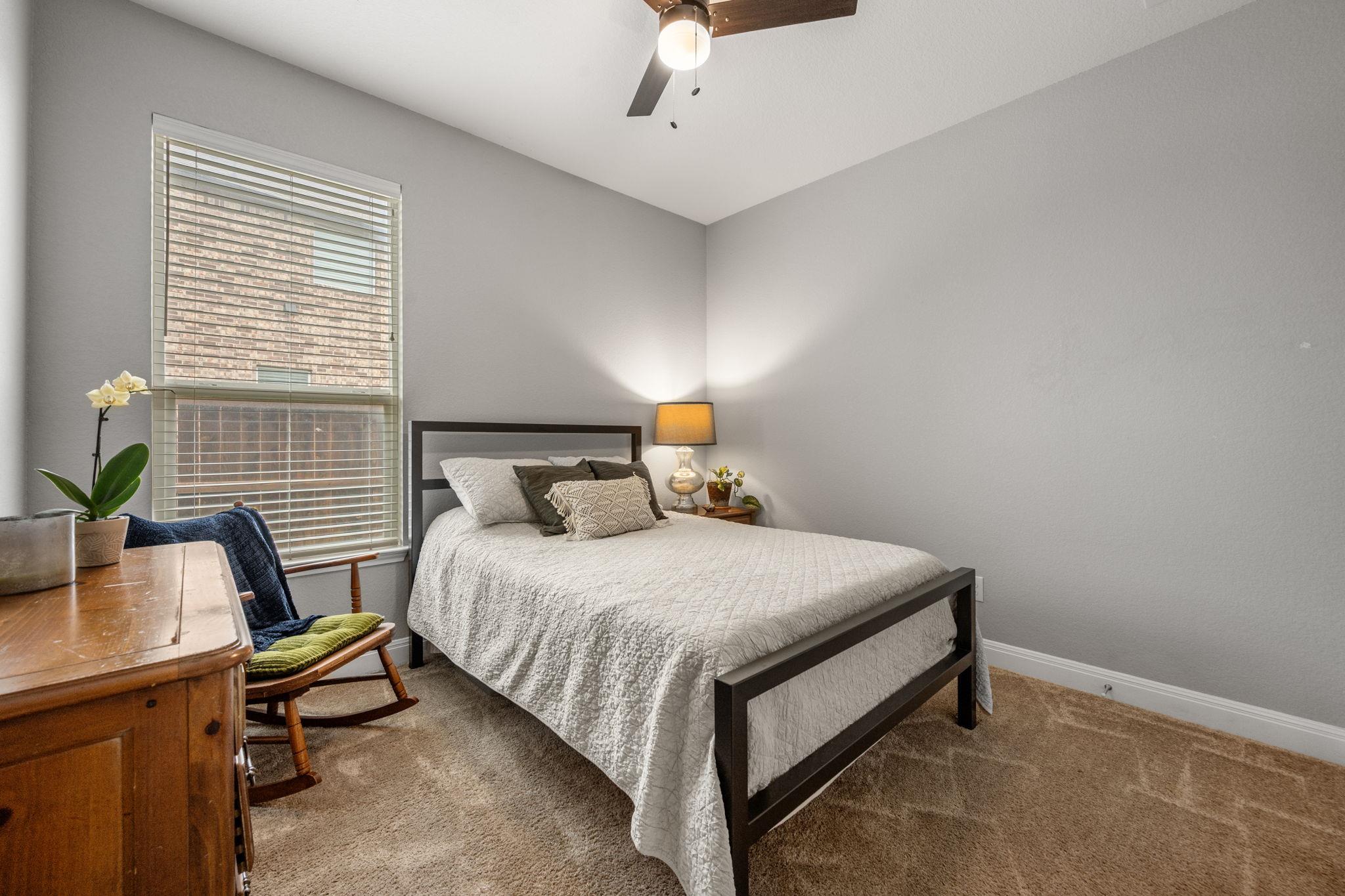 1241 Backcountry Dr, Leander, TX 78641