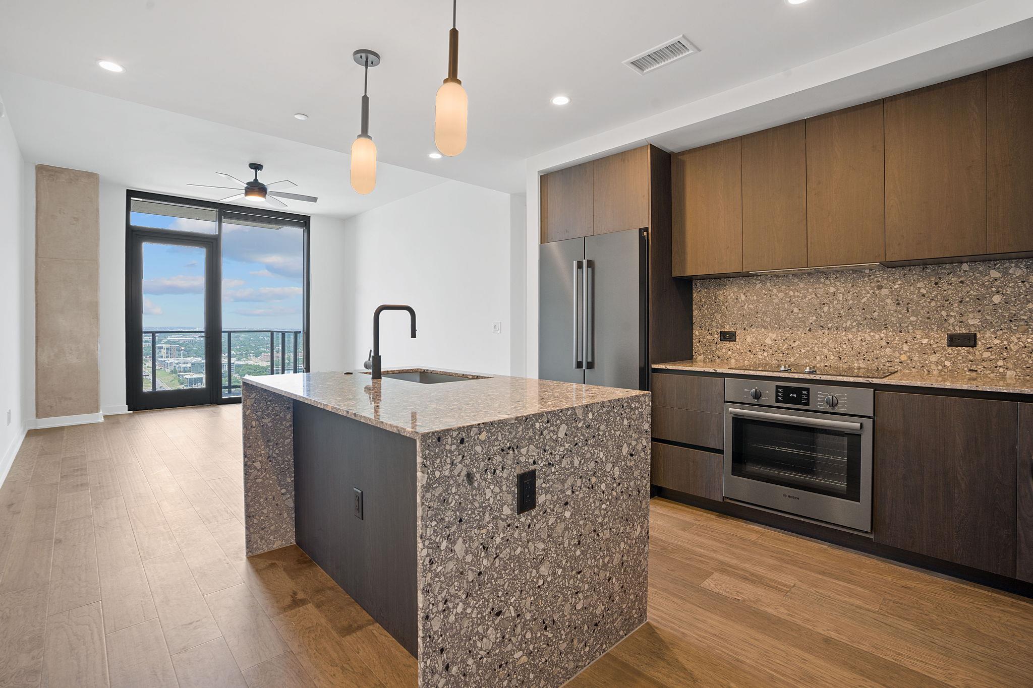 84 East Ave # 3503, Austin, TX 78701