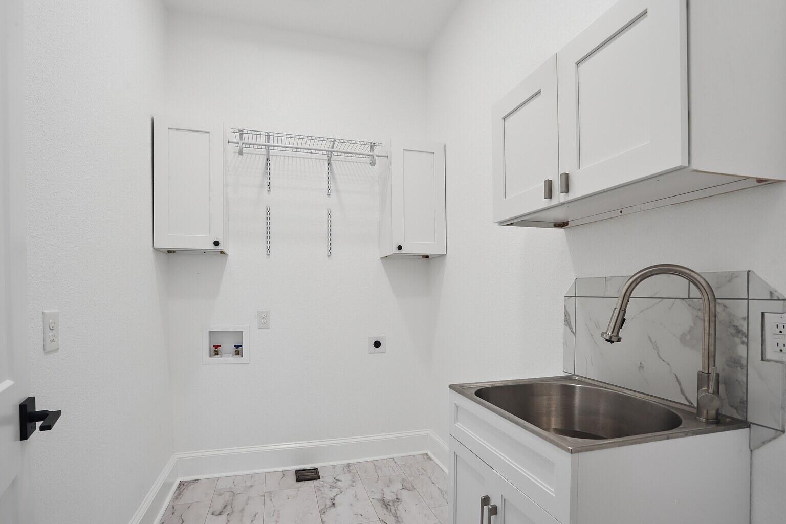 306 Rivers St, Smithville, TX 78957