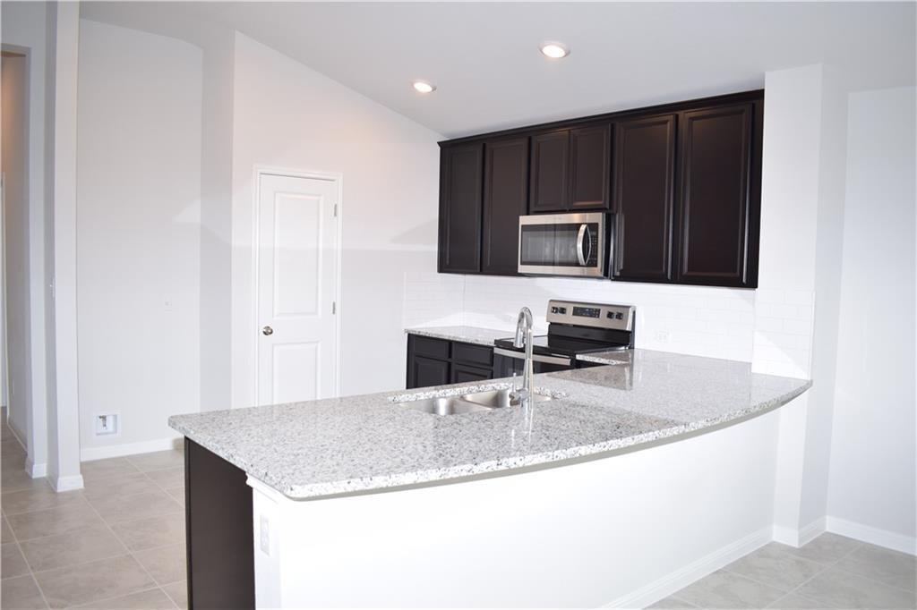1689 Woodlands Dr, Kyle, TX 78640