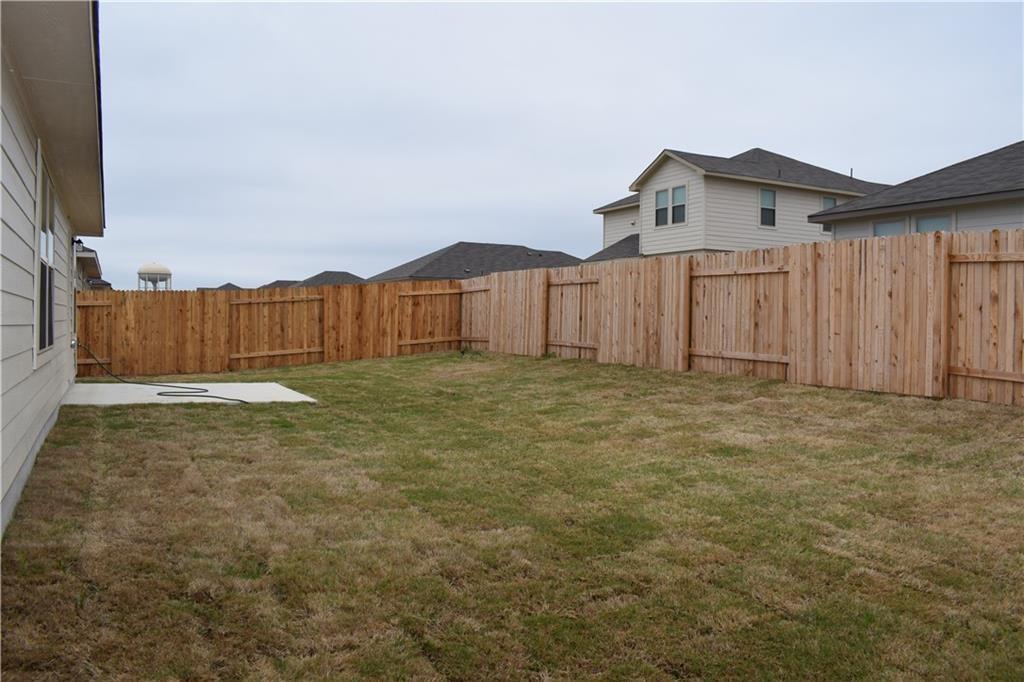 1689 Woodlands Dr, Kyle, TX 78640