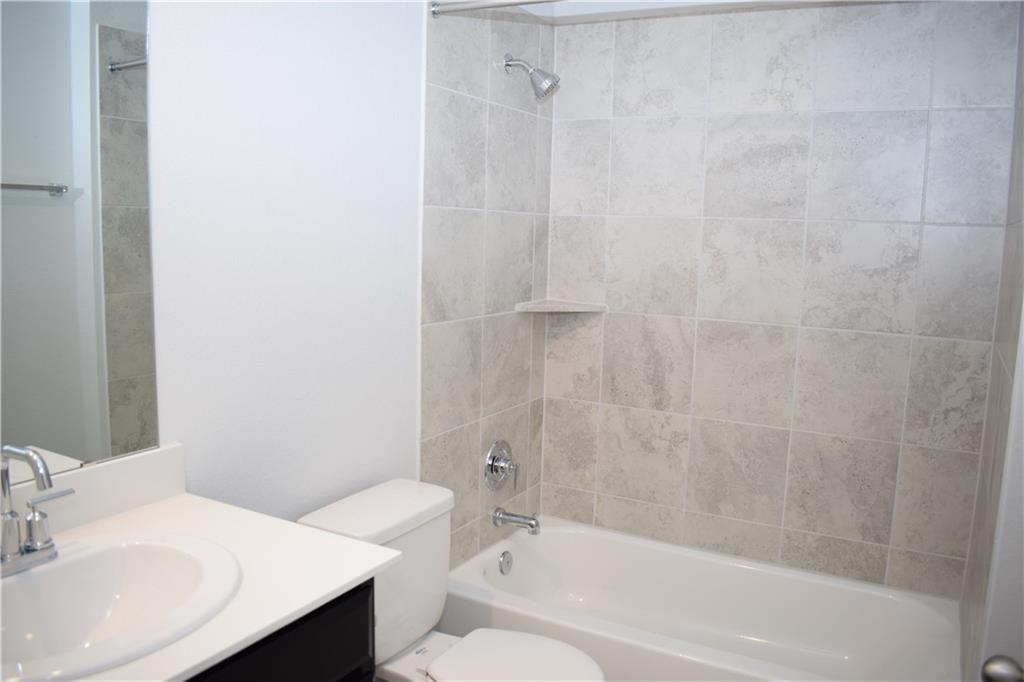 1689 Woodlands Dr, Kyle, TX 78640