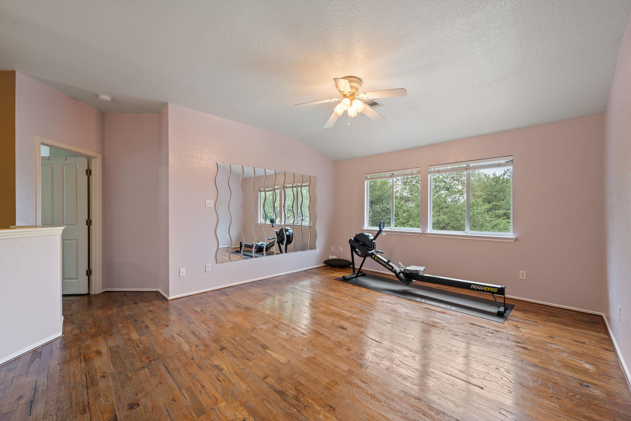 8125 Luling Ln, Austin, TX 78729