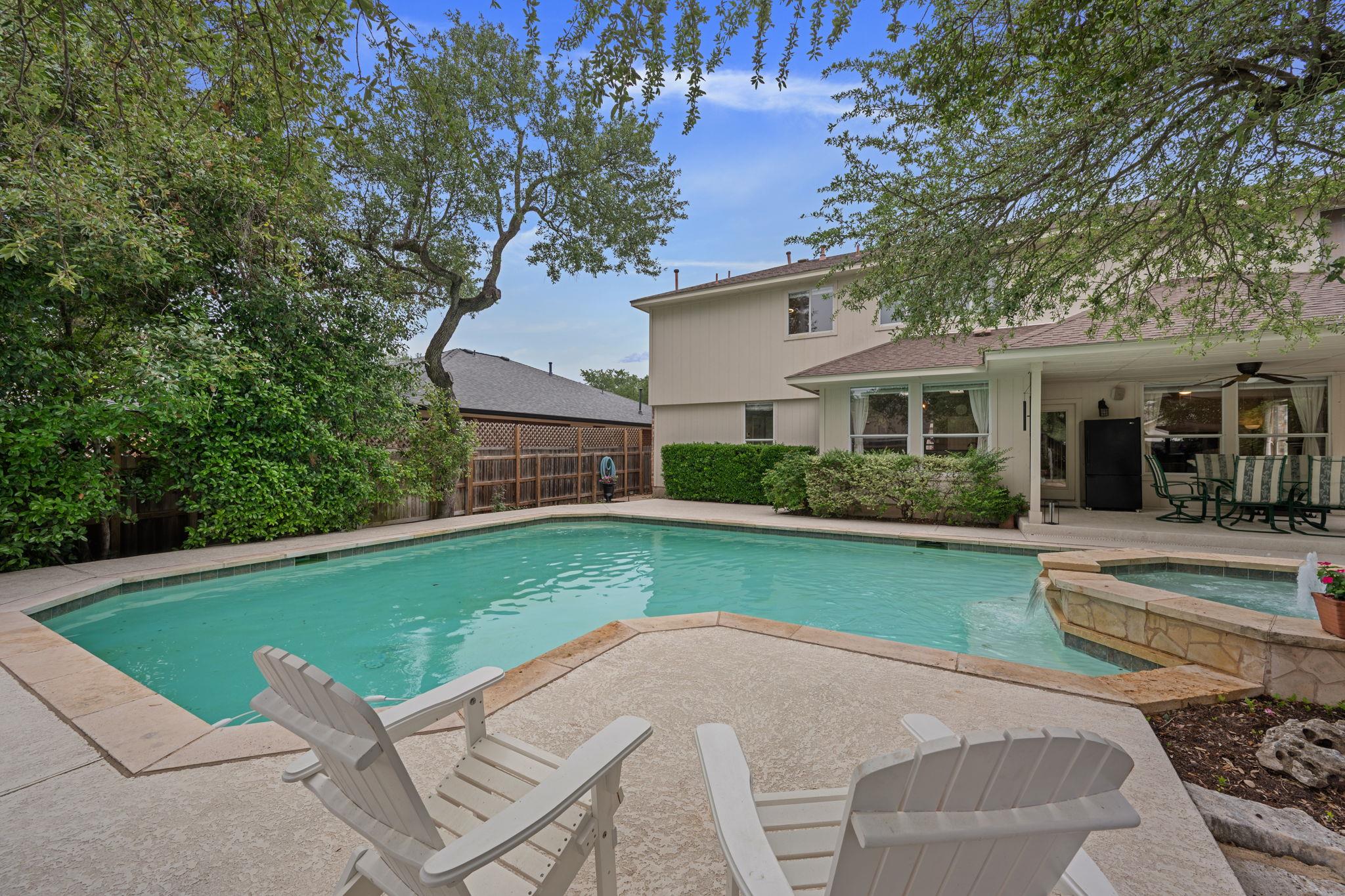 8125 Luling Ln, Austin, TX 78729