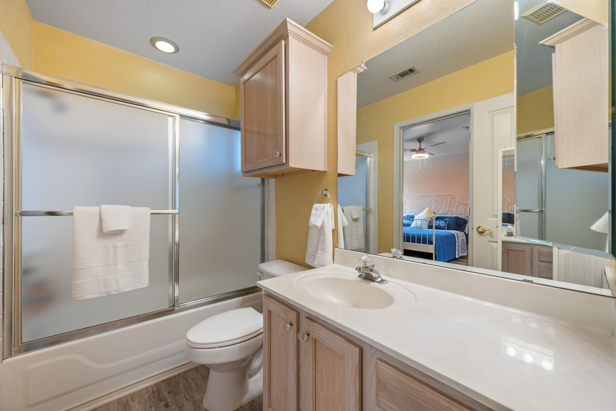 8125 Luling Ln, Austin, TX 78729