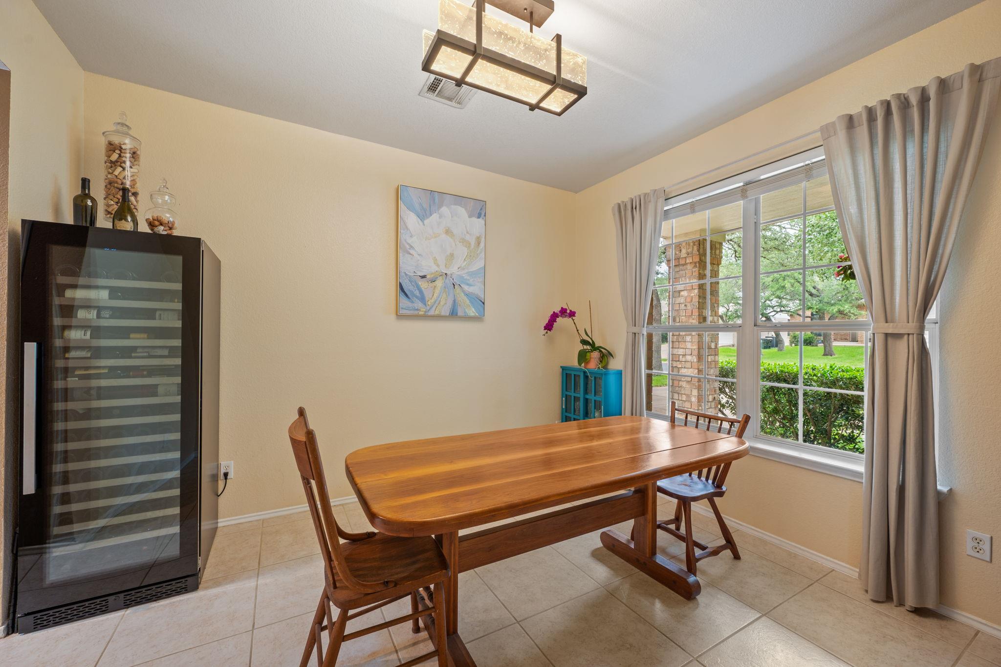 8125 Luling Ln, Austin, TX 78729