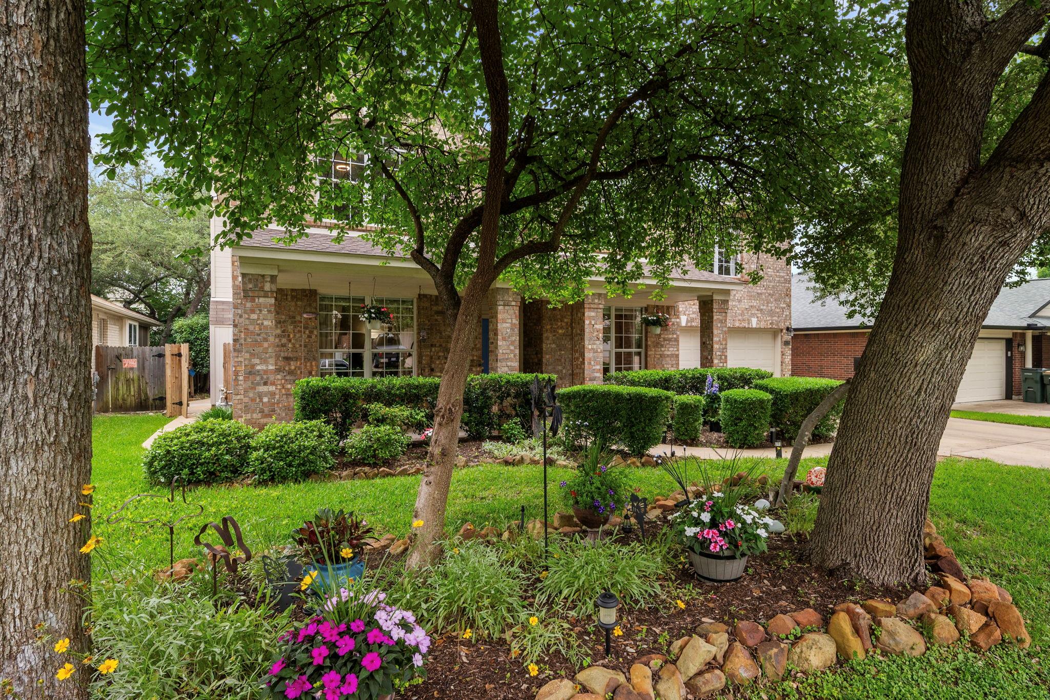 8125 Luling Ln, Austin, TX 78729