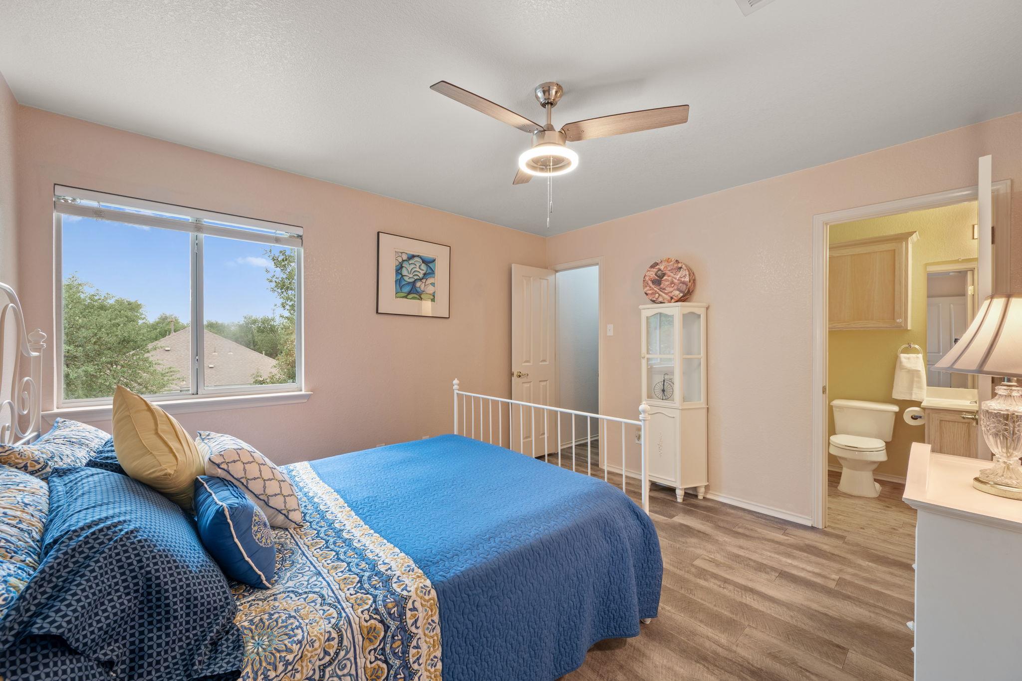 8125 Luling Ln, Austin, TX 78729