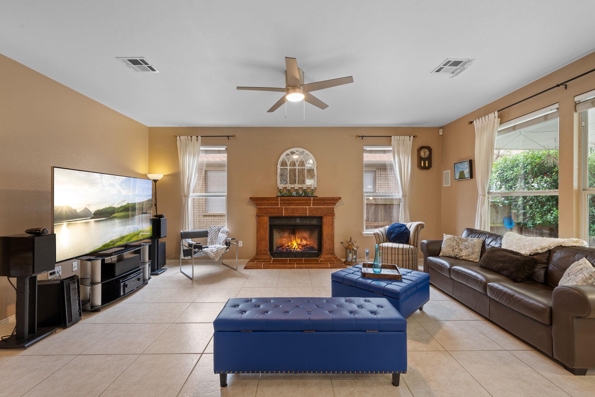 8125 Luling Ln, Austin, TX 78729