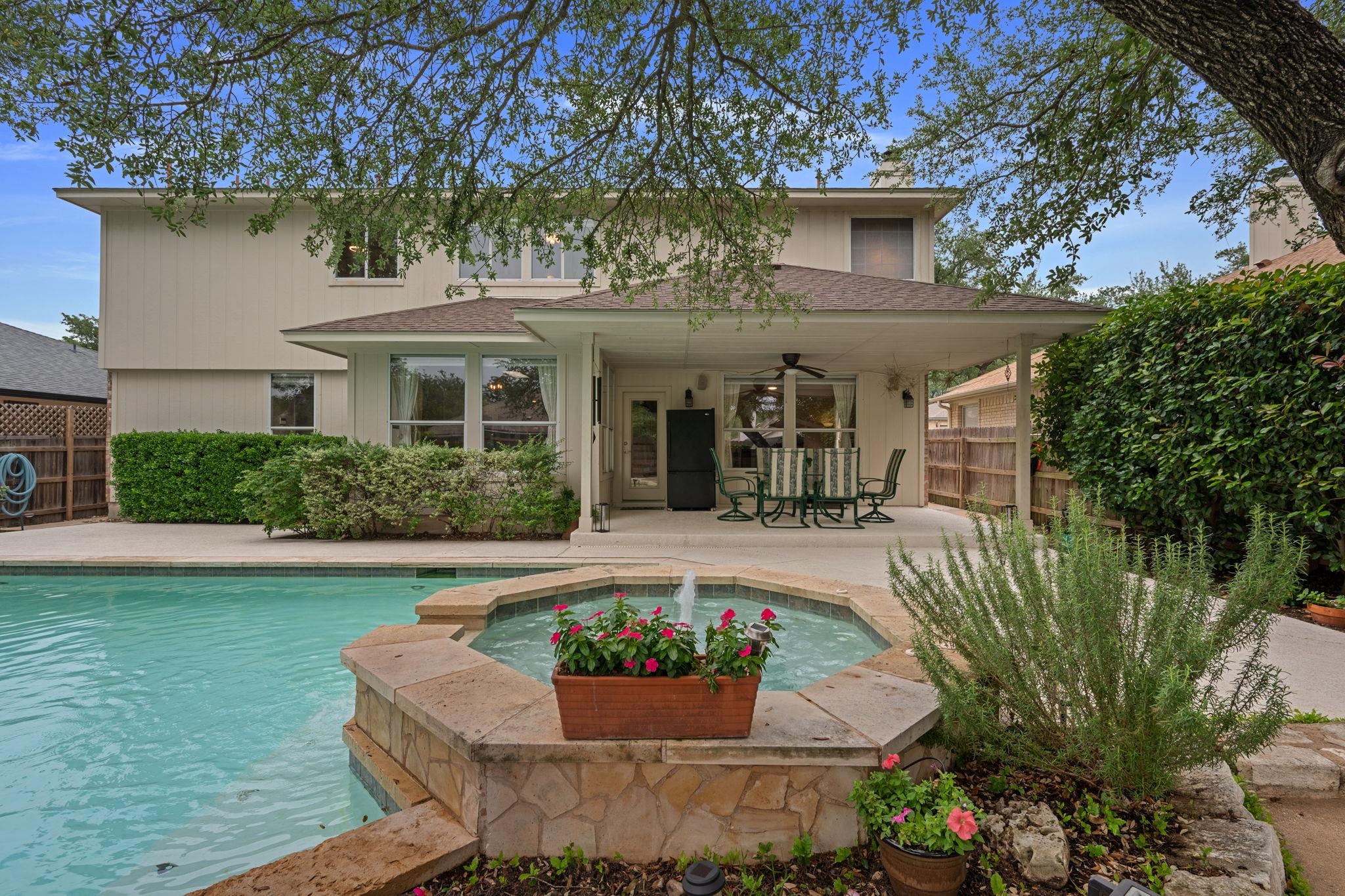 8125 Luling Ln, Austin, TX 78729