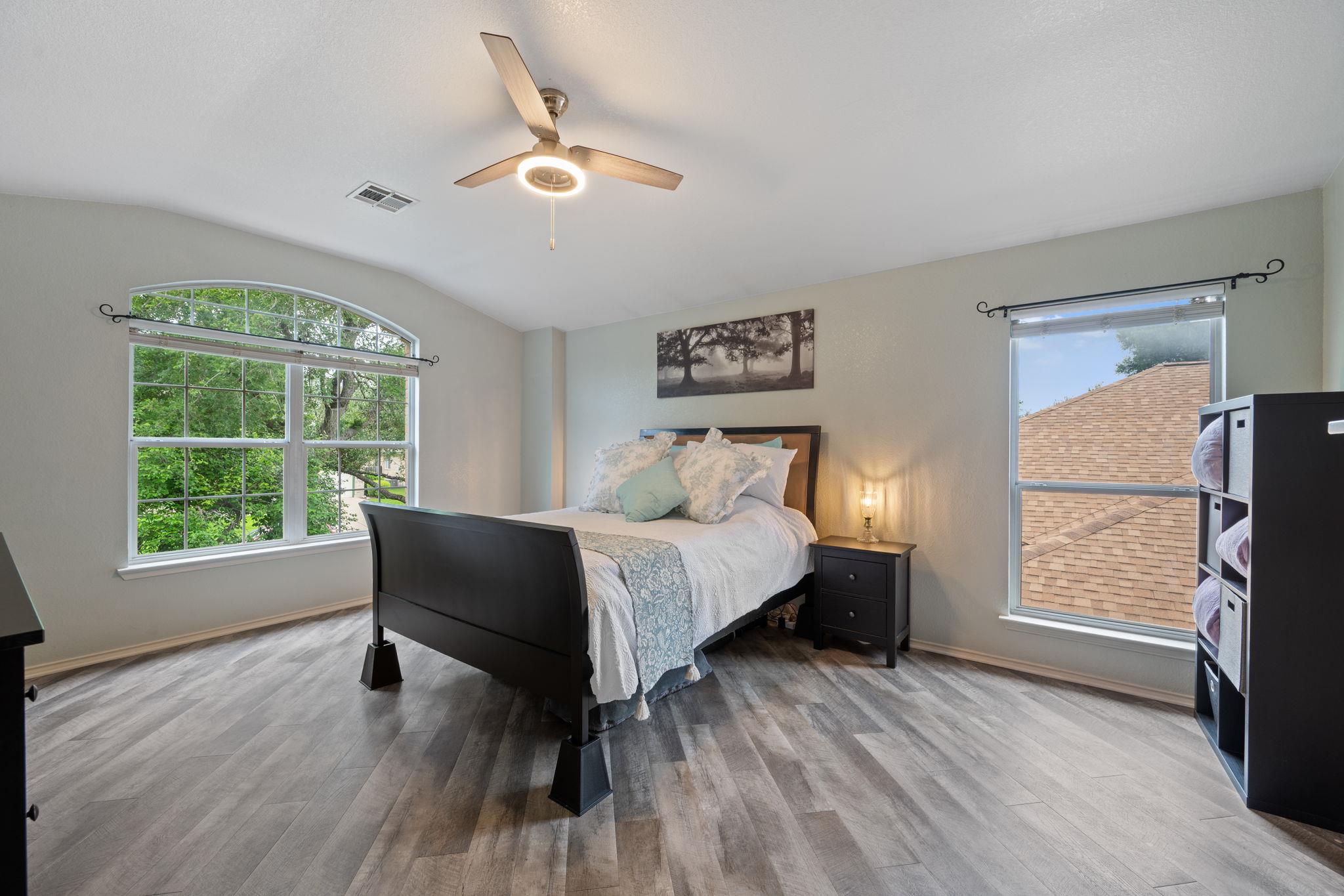 8125 Luling Ln, Austin, TX 78729