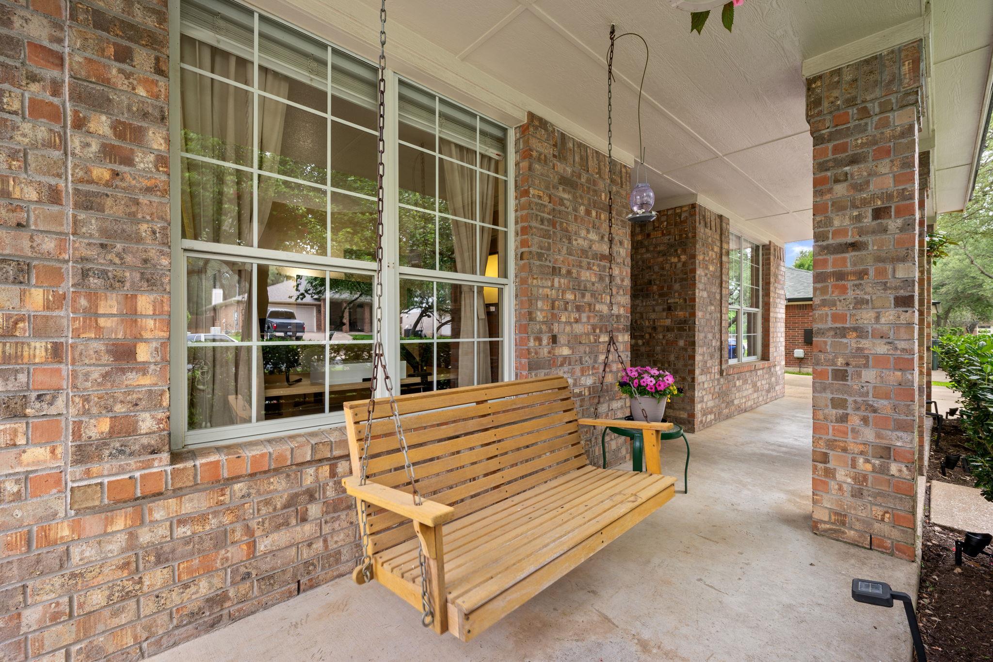 8125 Luling Ln, Austin, TX 78729