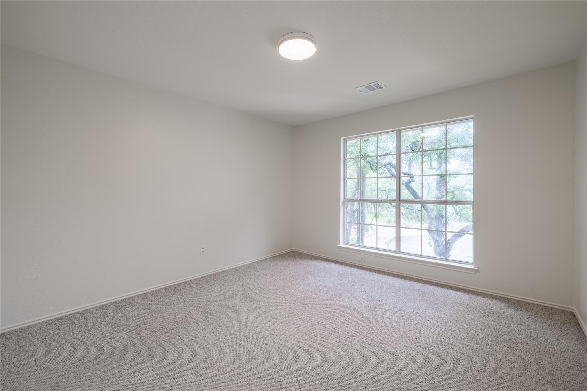 7208 Gentle Oak Dr, Austin, TX 78749