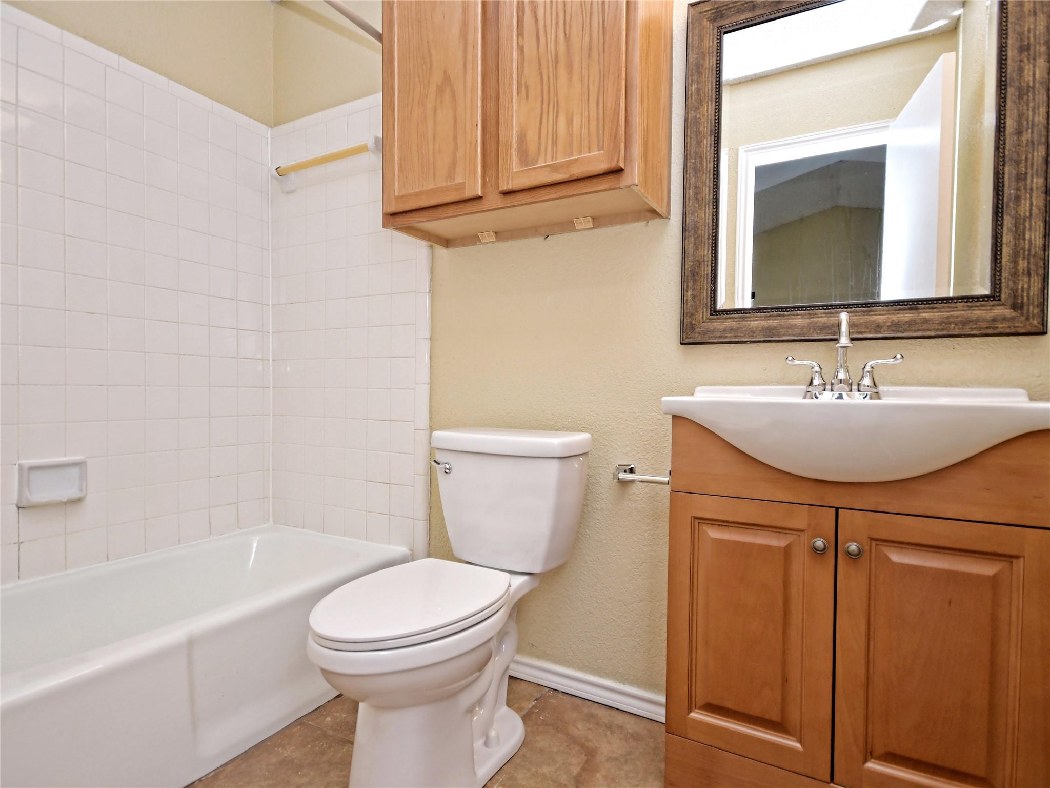 415 Fantail Loop # A, Austin, TX 78734