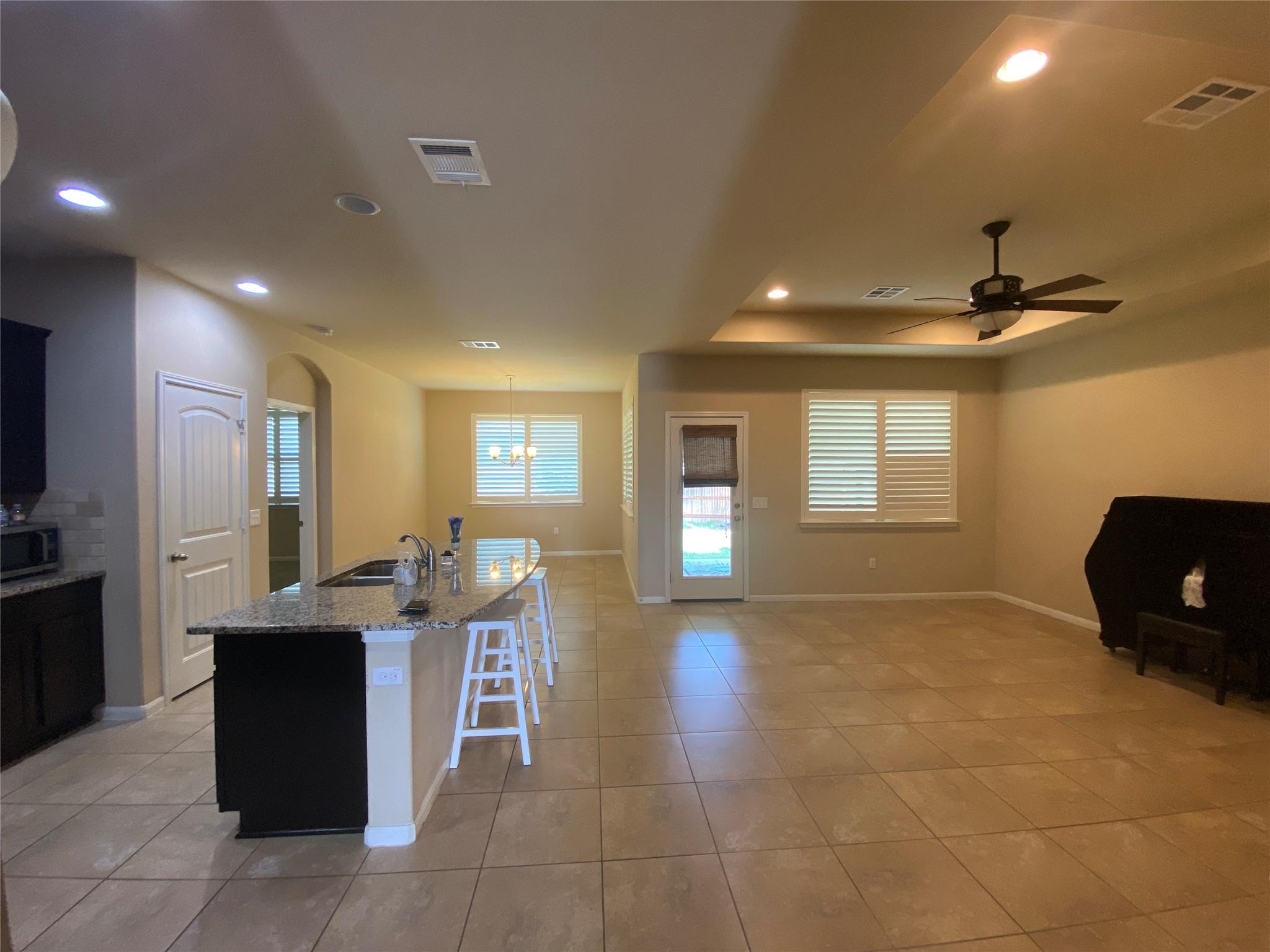 2448 Lyla Ln, Leander, TX 78641