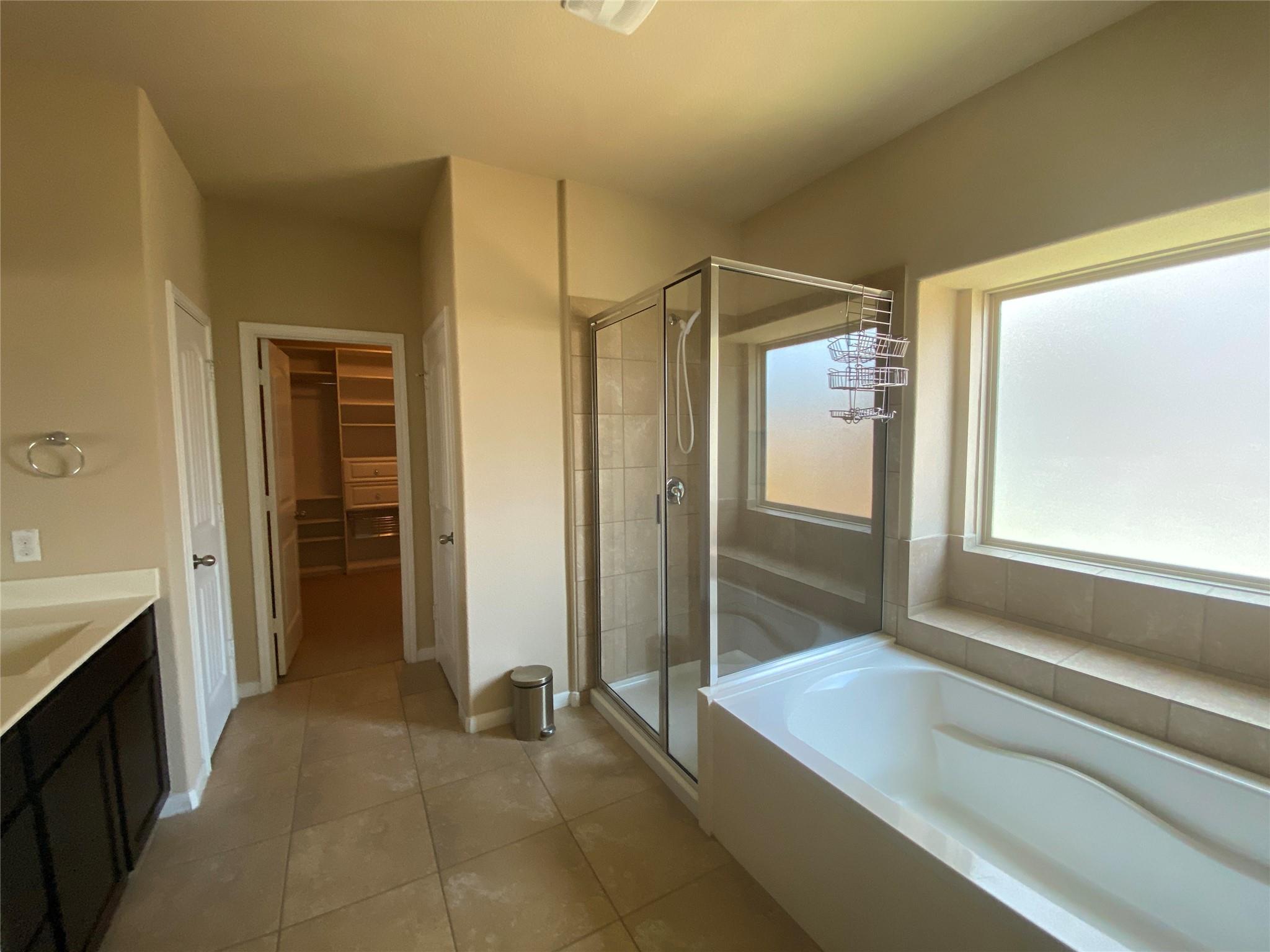 2448 Lyla Ln, Leander, TX 78641