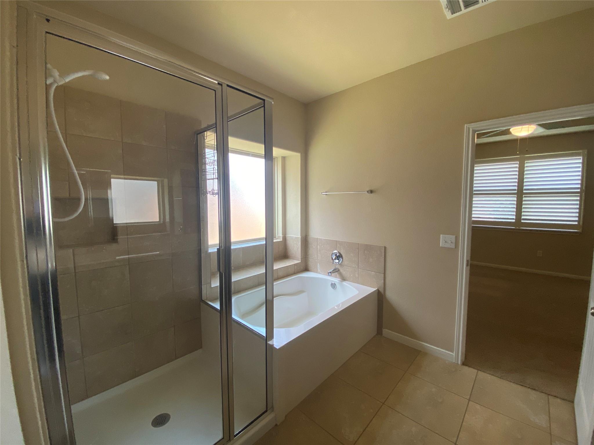 2448 Lyla Ln, Leander, TX 78641