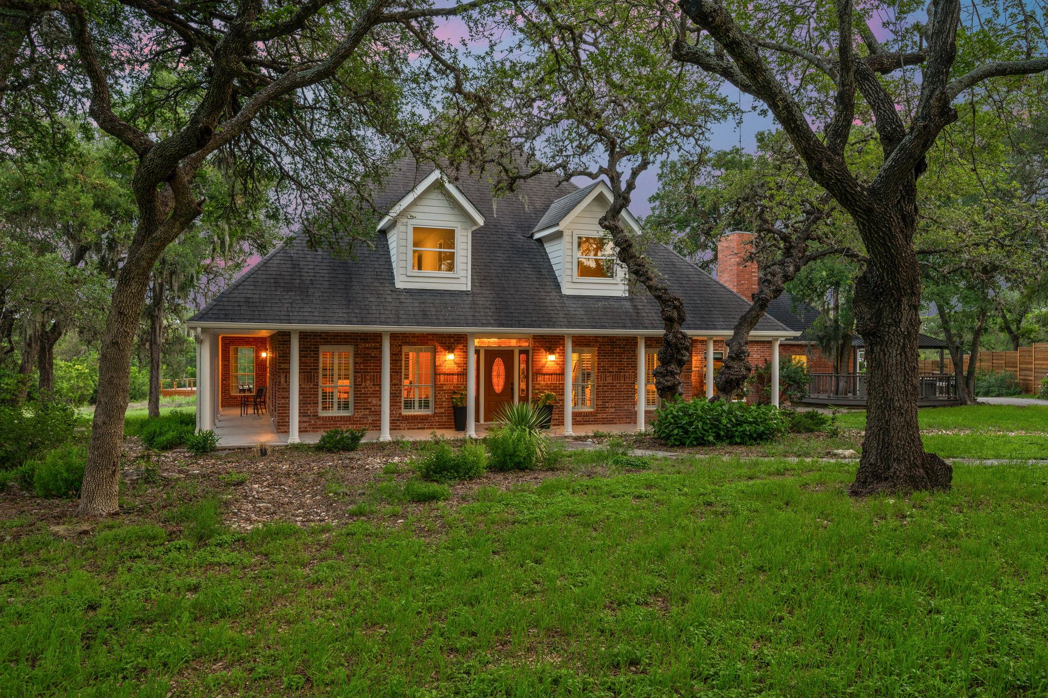 622 Thousand Oaks Loop, San Marcos, TX 78666