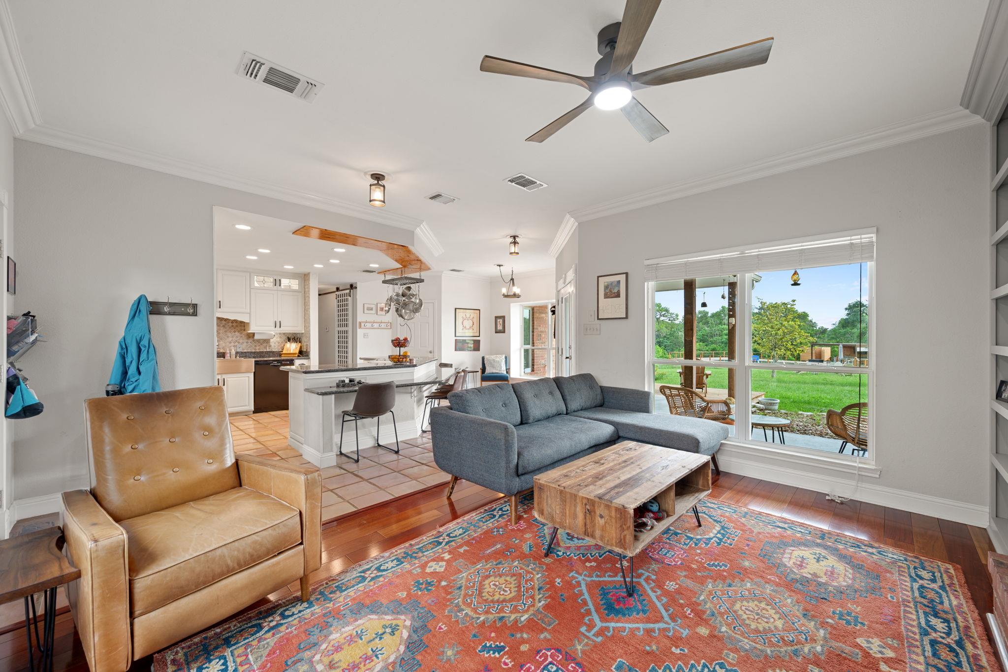 622 Thousand Oaks Loop, San Marcos, TX 78666