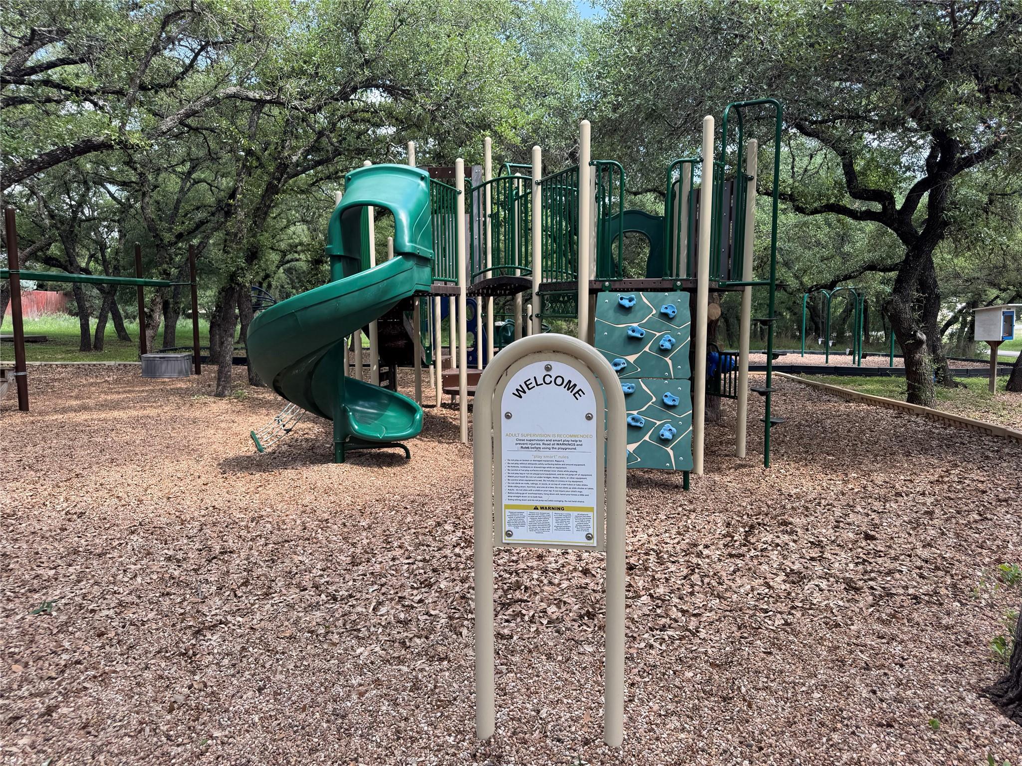 1306 Daviot Dr, Spicewood, TX 78669