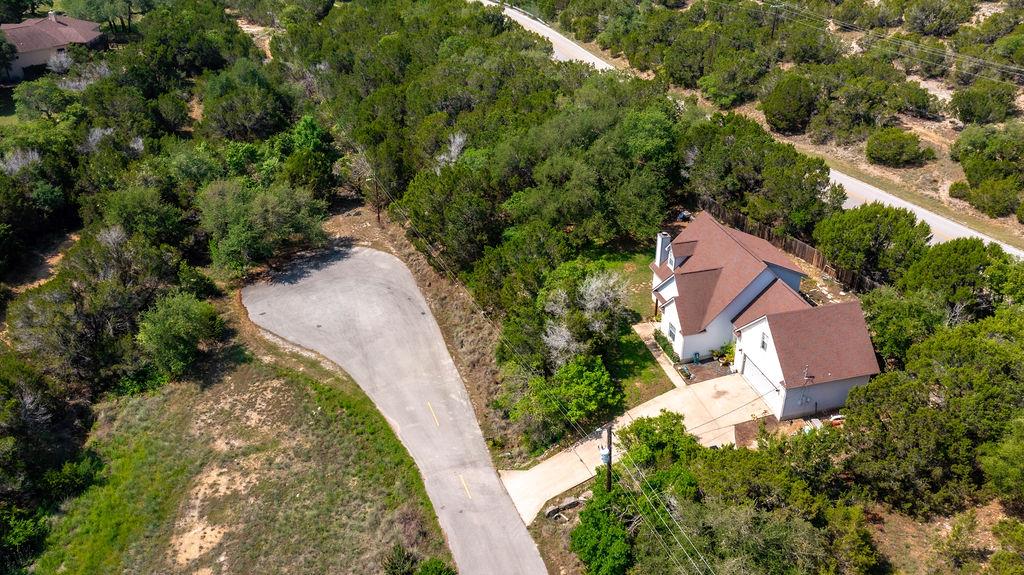 1306 Daviot Dr, Spicewood, TX 78669