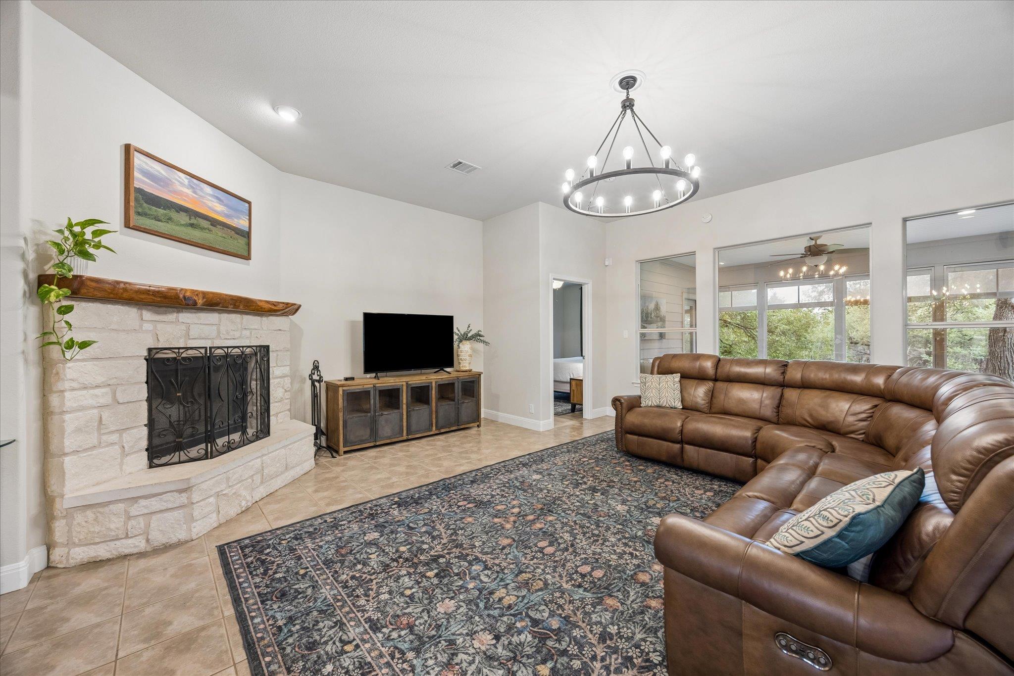 313 S Flamingo Dr, Austin, TX 78734