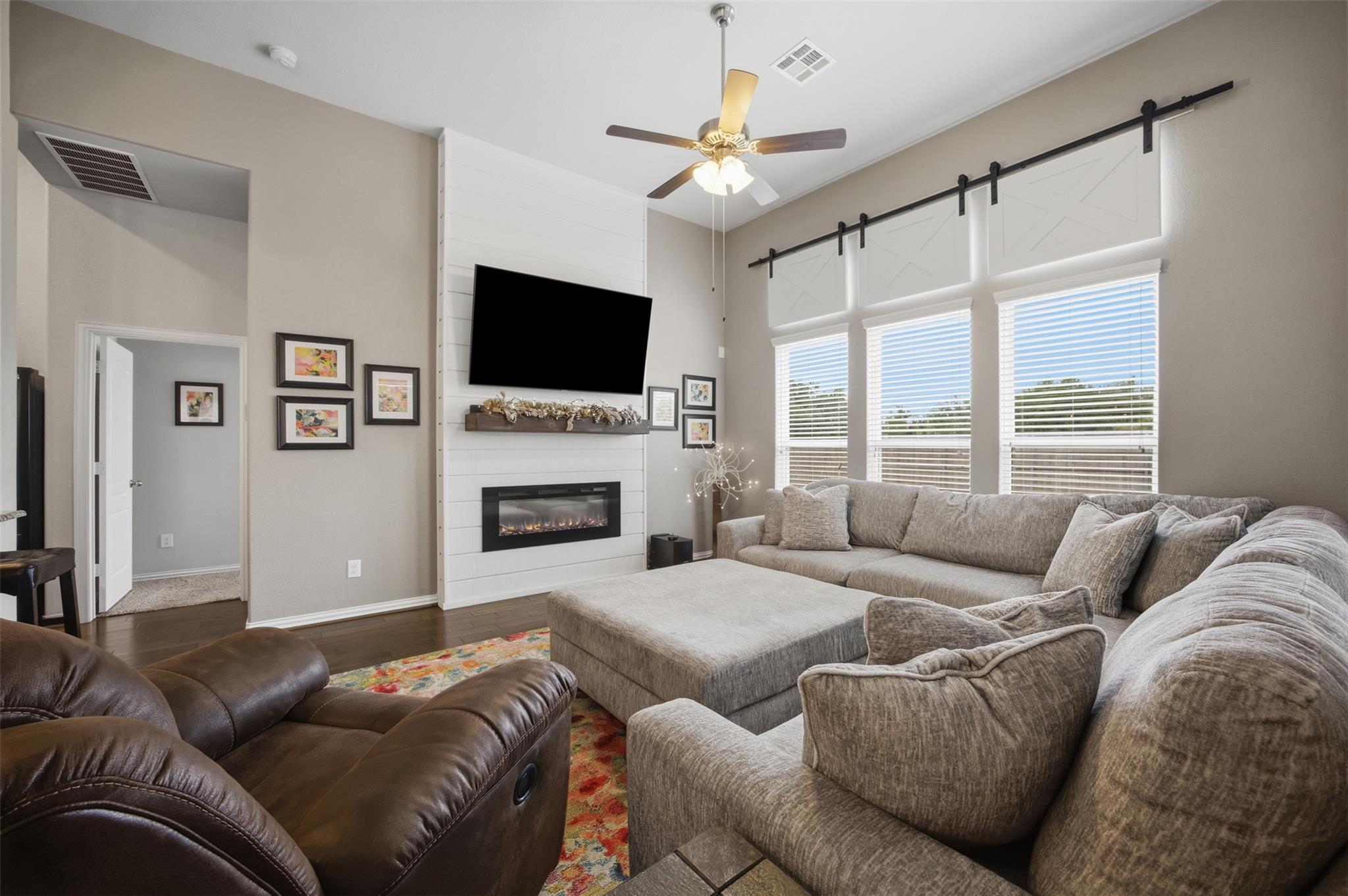 304 Vista Portola Loop, Liberty Hill, TX 78642