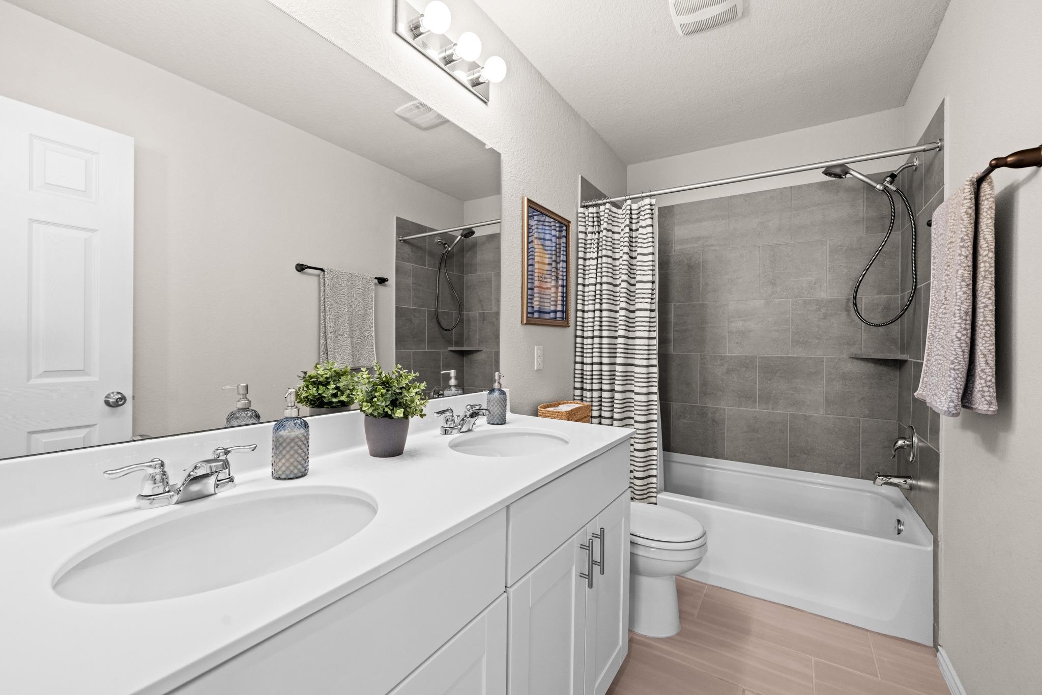 416 Bella Luna Way, Liberty Hill, TX 78642