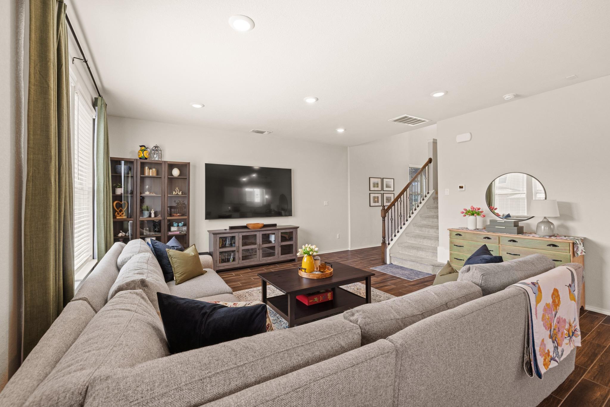 416 Bella Luna Way, Liberty Hill, TX 78642