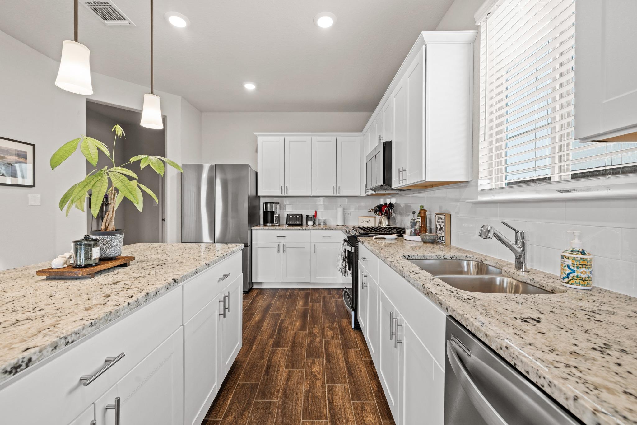 416 Bella Luna Way, Liberty Hill, TX 78642