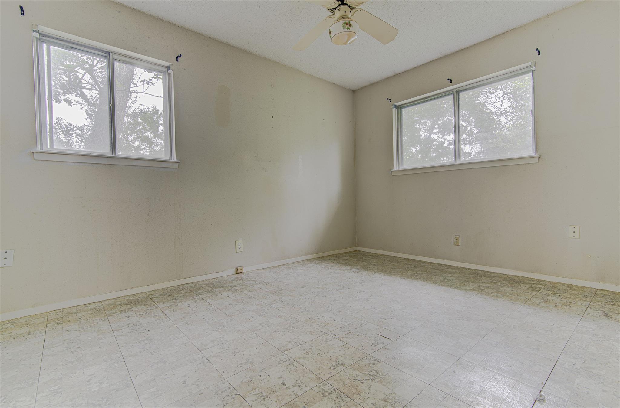 5210 Emerald Meadow Dr, Austin, TX 78745