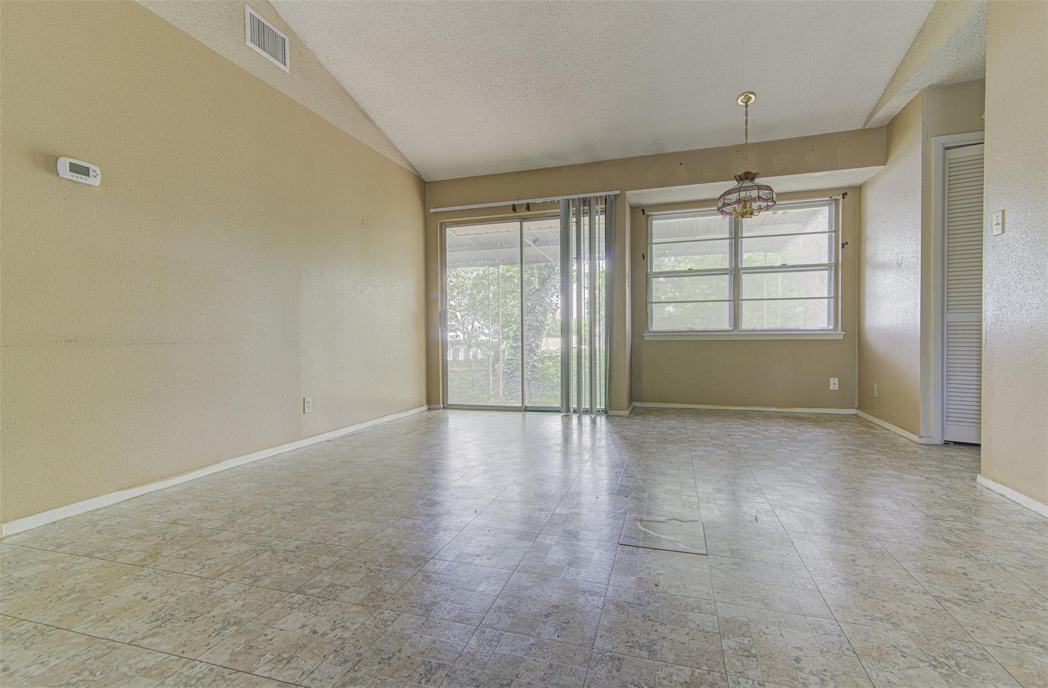 5210 Emerald Meadow Dr, Austin, TX 78745