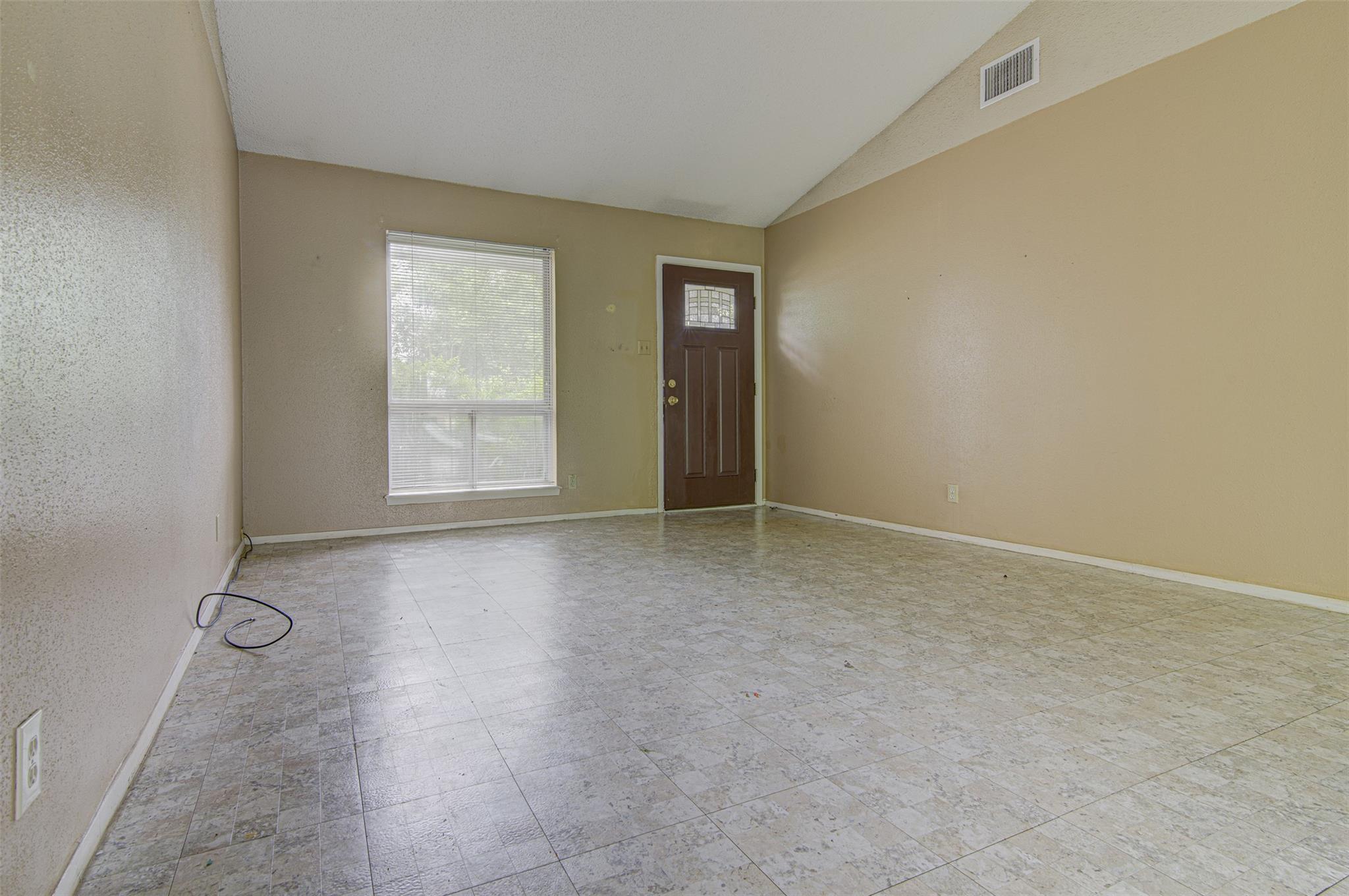 5210 Emerald Meadow Dr, Austin, TX 78745