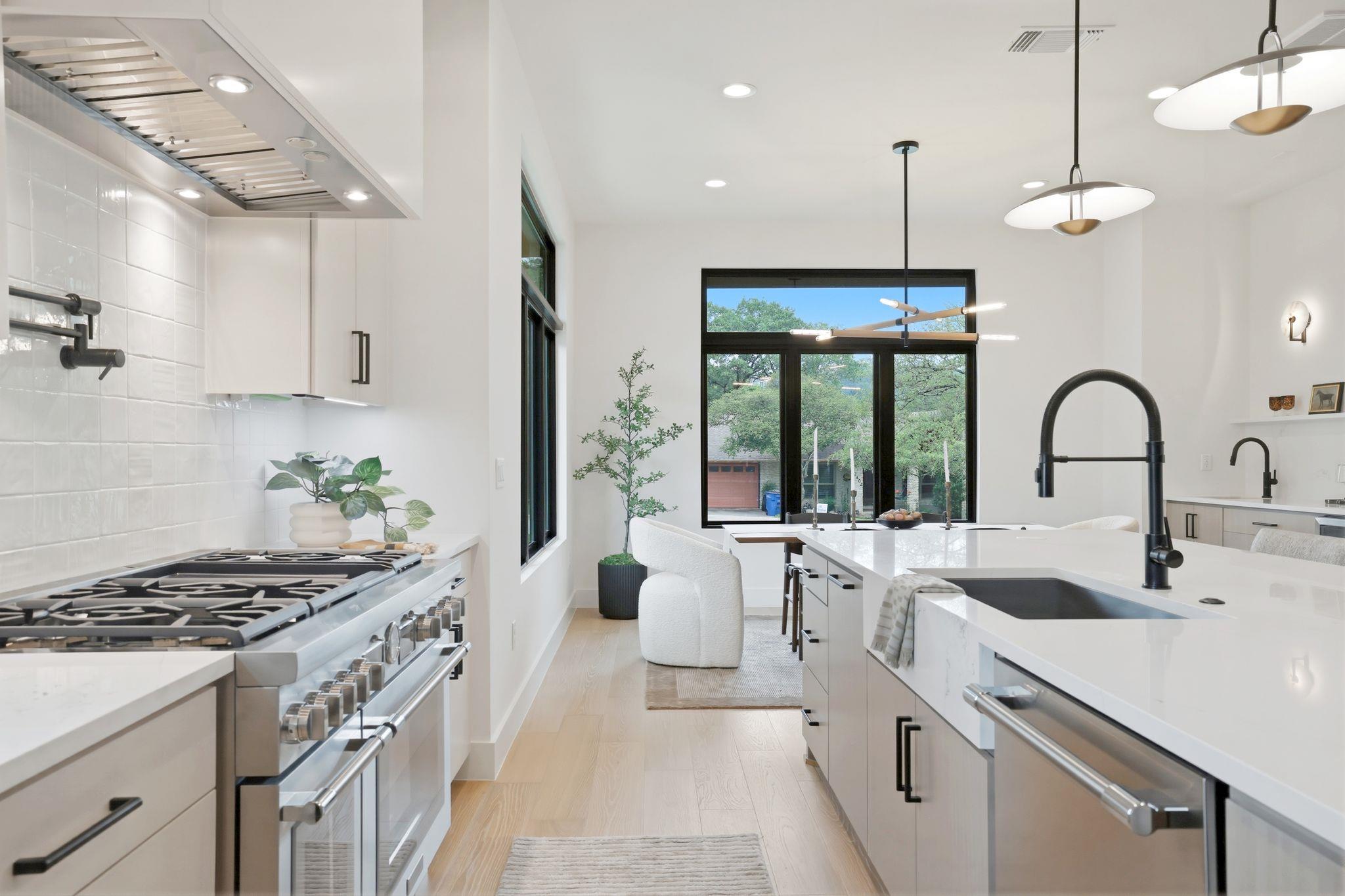 2605 Forest Bend Dr, Austin, TX 78704