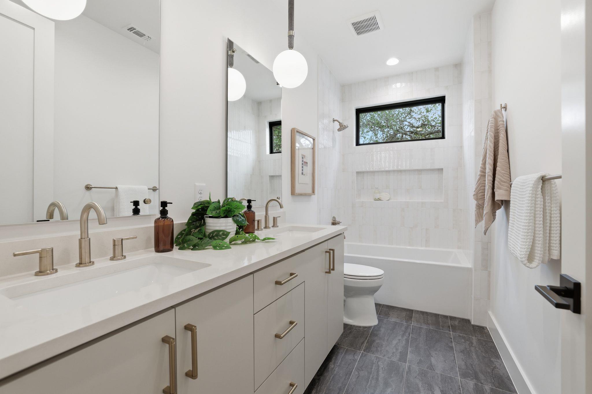 2605 Forest Bend Dr, Austin, TX 78704