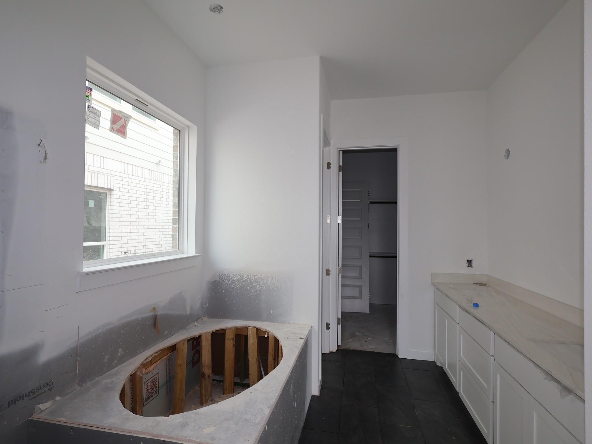 2237 Spokane Dr, Leander, TX 78641