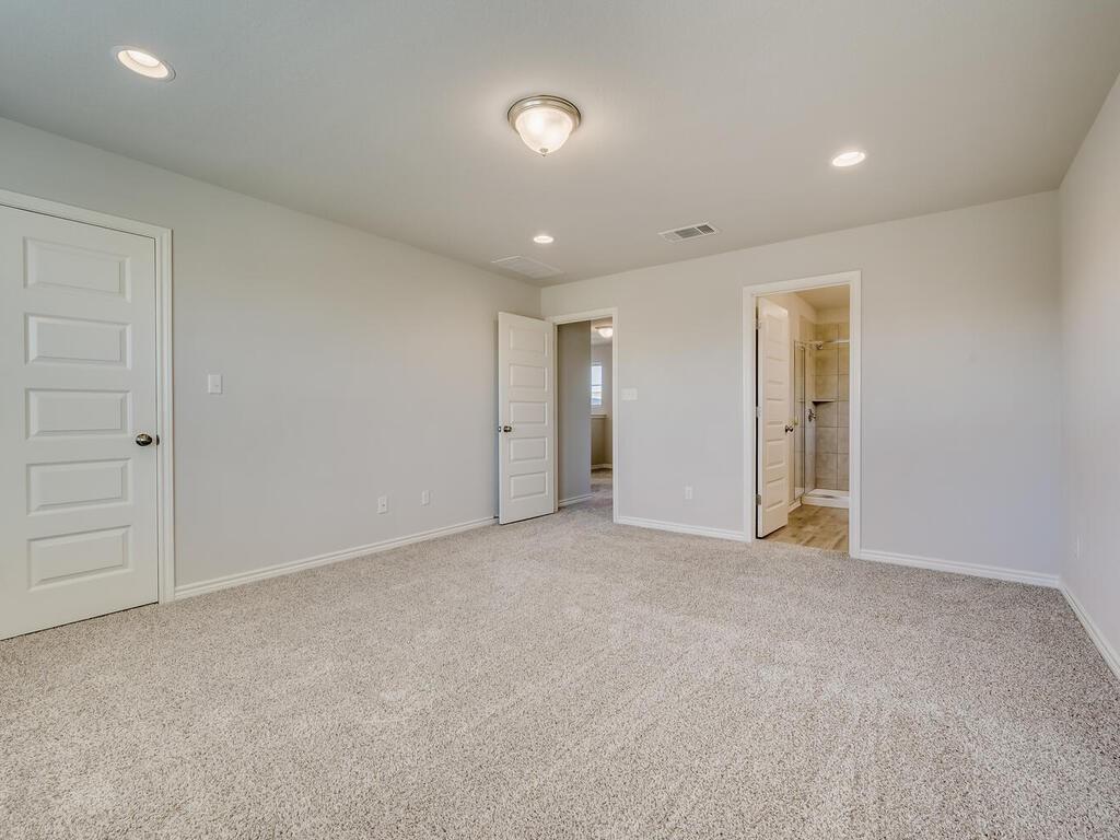 2117 Pecan Island Dr, Leander, TX 78641