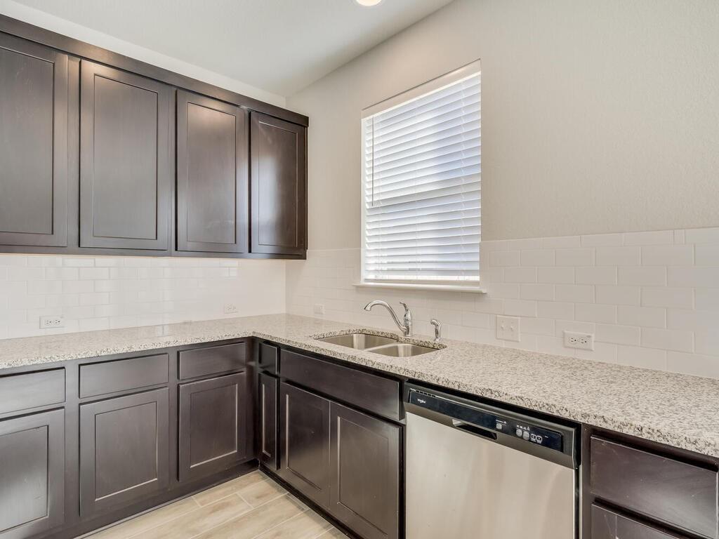 2117 Pecan Island Dr, Leander, TX 78641