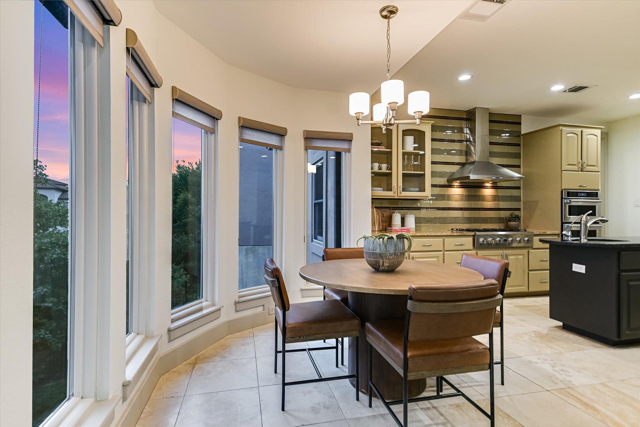 105 N Lowell Ln, Austin, TX 78733