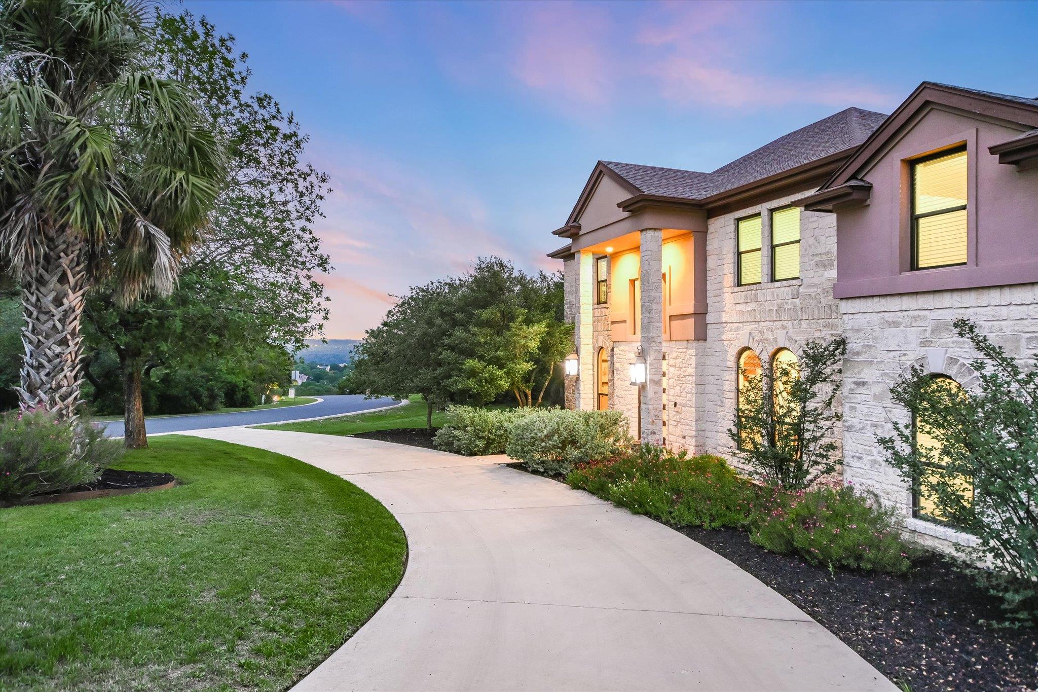 105 N Lowell Ln, Austin, TX 78733