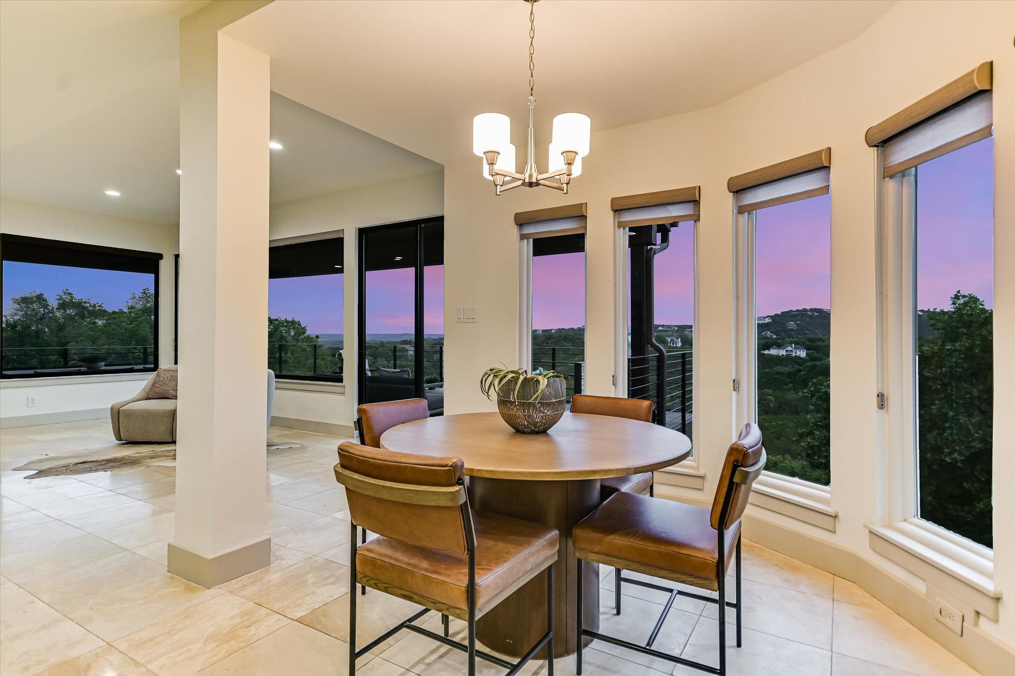 105 N Lowell Ln, Austin, TX 78733