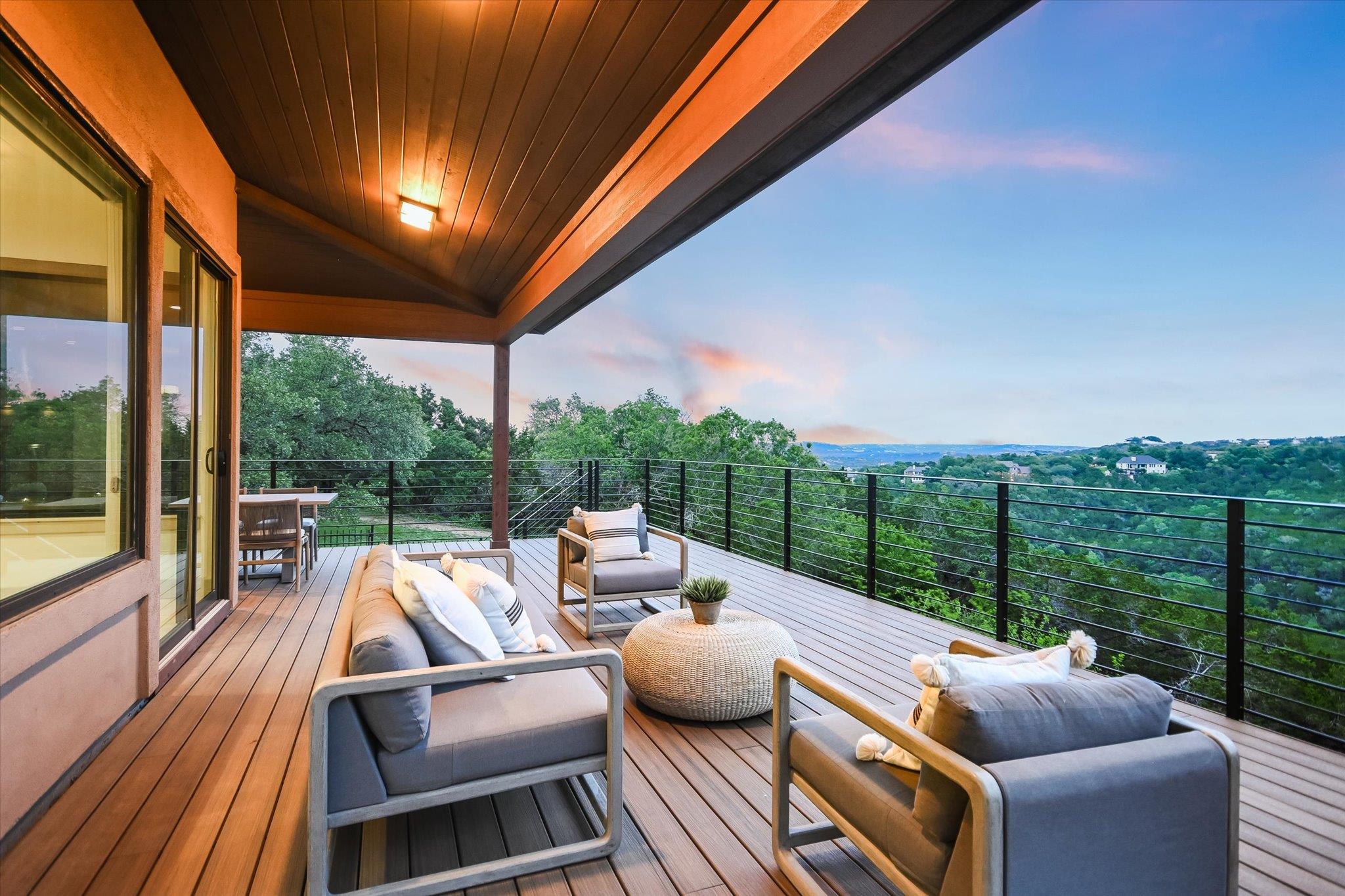 105 N Lowell Ln, Austin, TX 78733