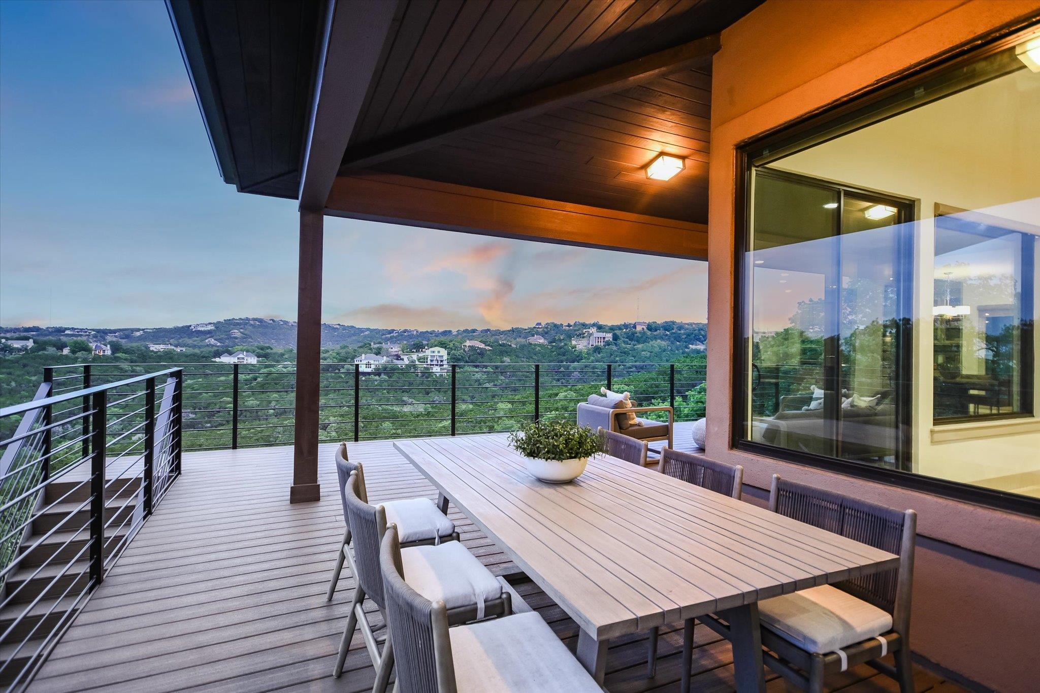 105 N Lowell Ln, Austin, TX 78733