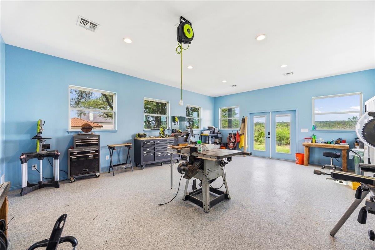 230 Dry Bear Crk, New Braunfels, TX 78132