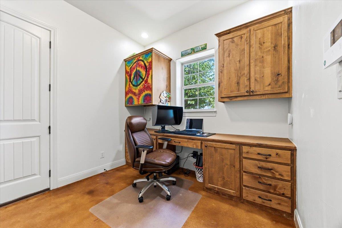 230 Dry Bear Crk, New Braunfels, TX 78132